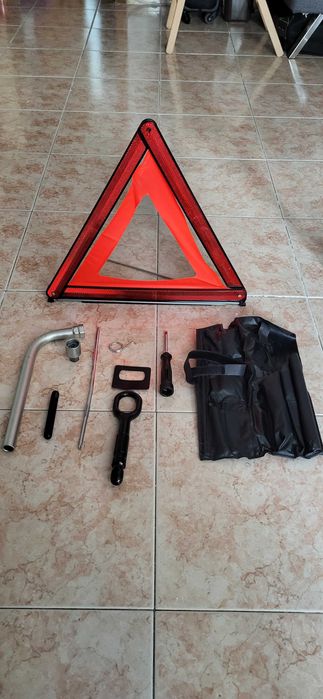 Ауди Чисто нов авариен комплект и вериги