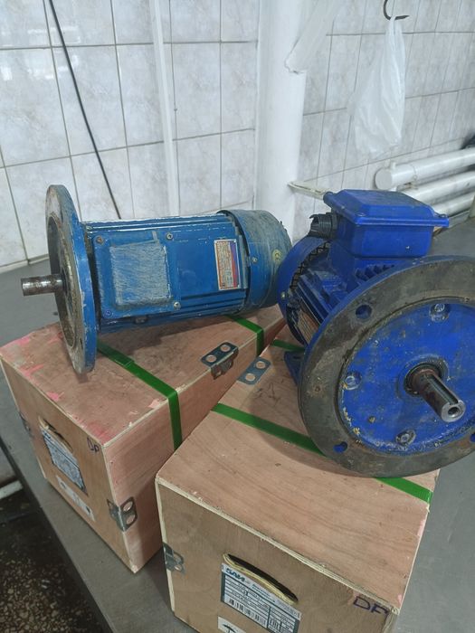 Продам Электродвигатели