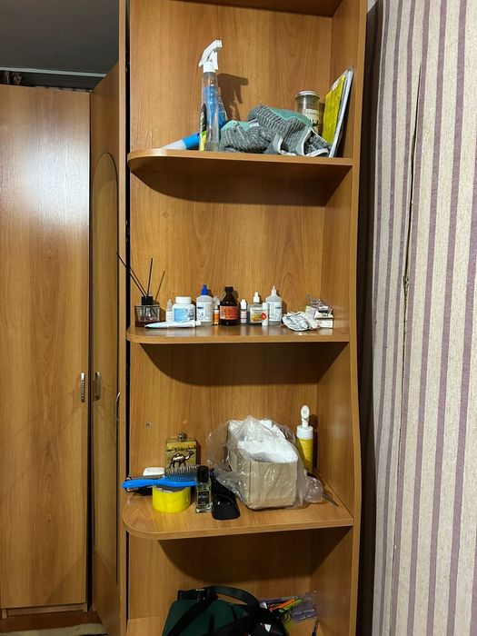 Продам Шкаф угловой