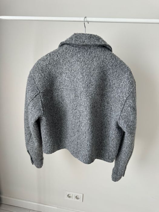 Продам куртку Zara