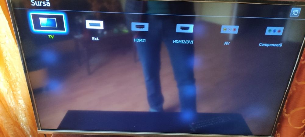 Tv Samsung , model UE32J5100AWXBT !