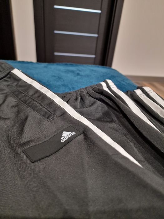 Оригинален дамски спортен комплект АДИДАС