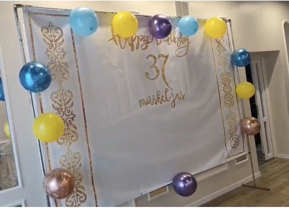 Продам баннер 37 лет мүшелі жас