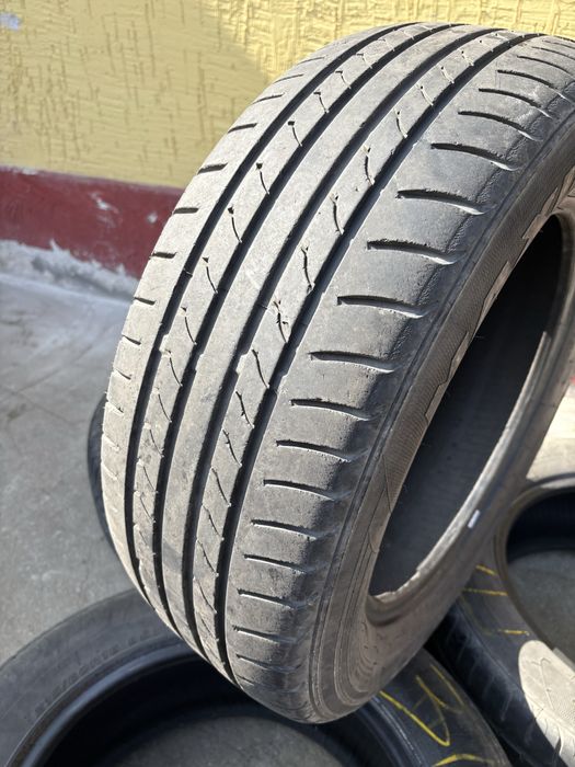 Продам шины maxtrek