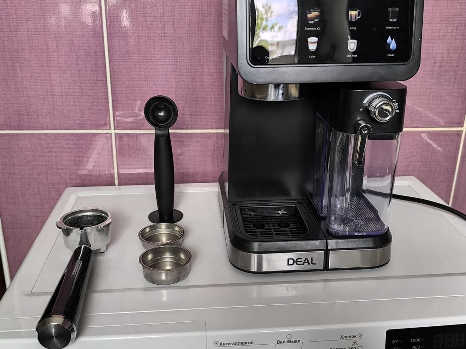 Кофемашина DEAL CM5600