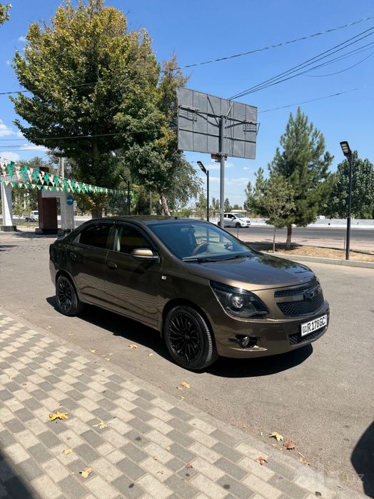 Автомобиль Cobalt