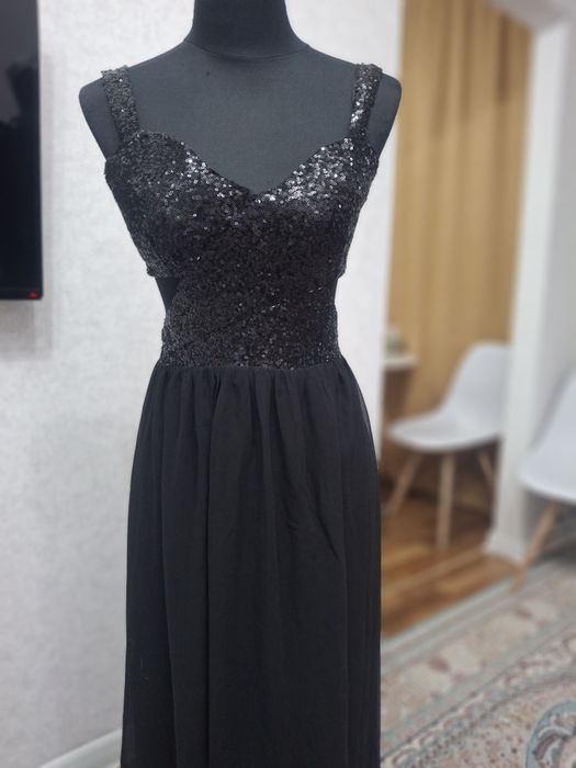 Новое вечернее  платье с накидкой