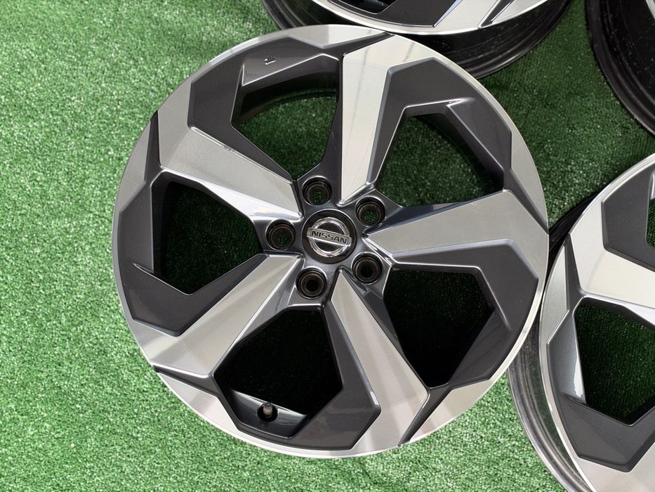 4бр. КАТО НОВИ 18” ОРИГИНАЛНИ Джанти 5х114.3 за -NISSAN/RENAULT/DACIA/Toyota/Honda- 7.5Jx18H2, ET45