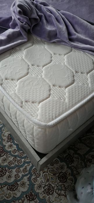 Продам матрас 200х220