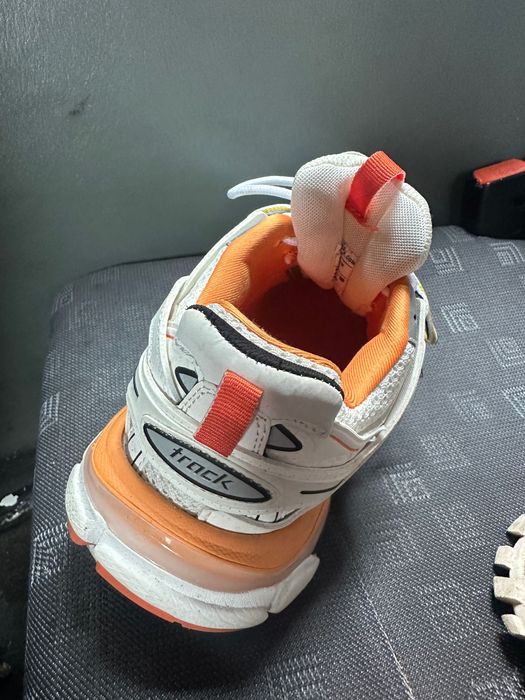 Balenciaga track