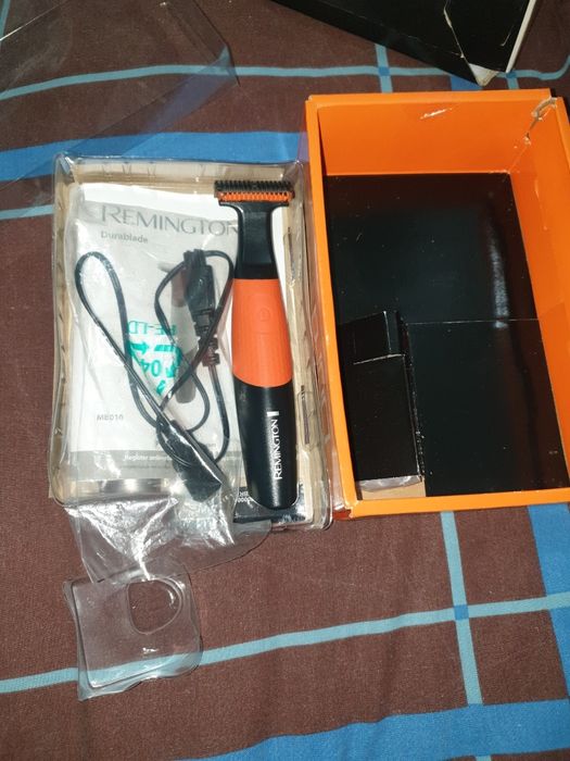 Aparat de ras electrice