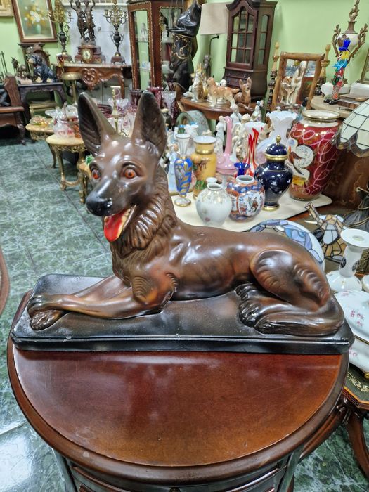 Прекрасна антикварна немска керамична фигура статуетка