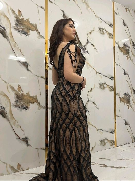 Абитуриентска рокля