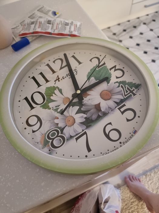 Продам часы настенные