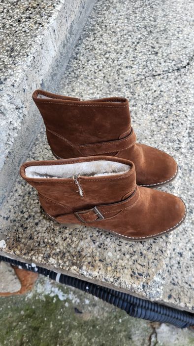 Дамски велурени боти