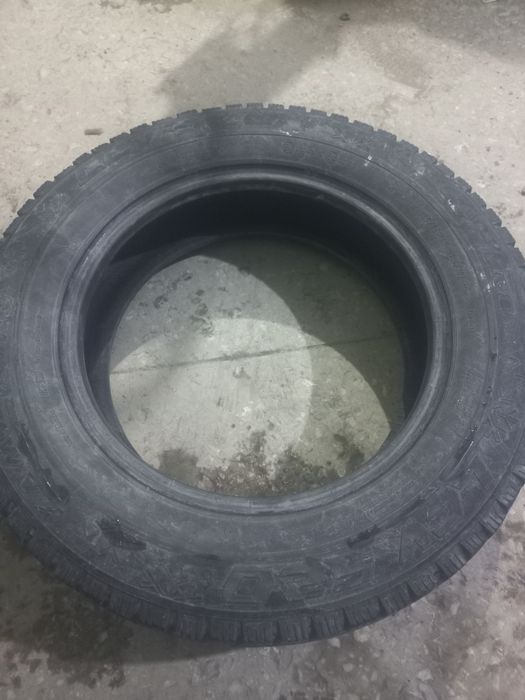 Продам резину на 16 газель