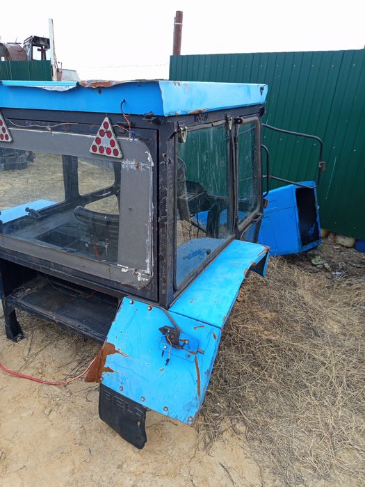 Трактор МТЗ 82 кабина