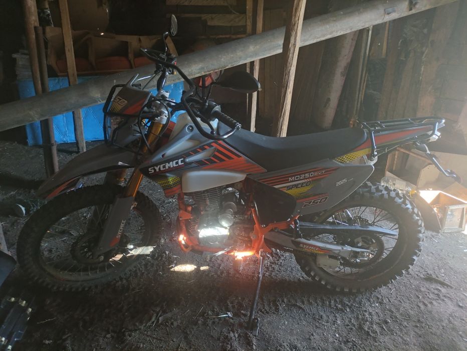 Эндуро 250 кубов