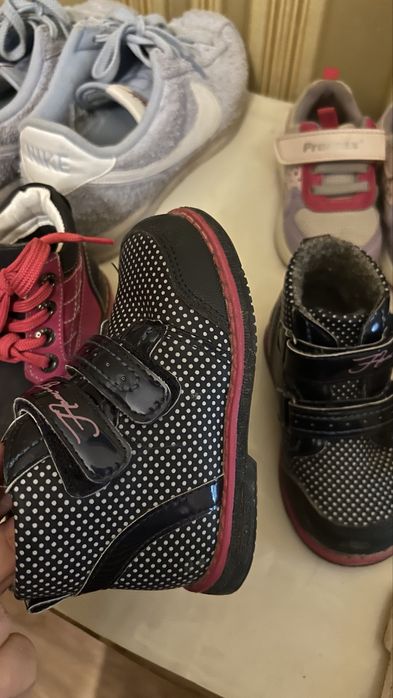 Продается несколько пар обуви