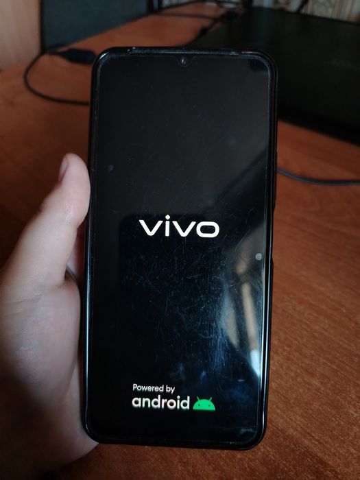 Продам смартфон Vivo Y53S