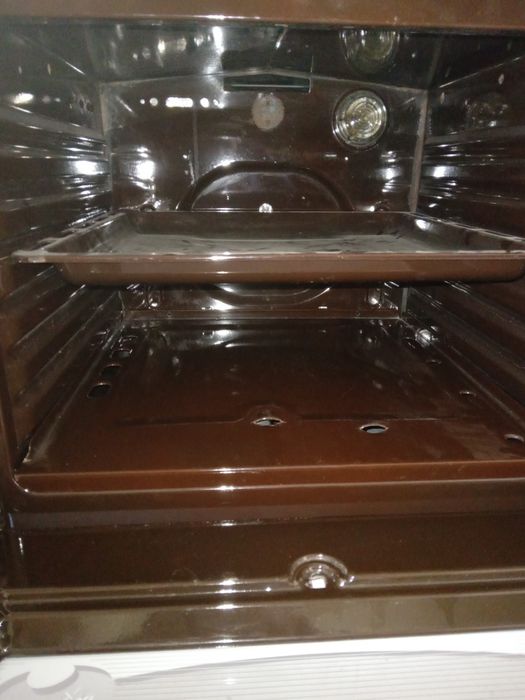 Продаётся газ плита Гефест