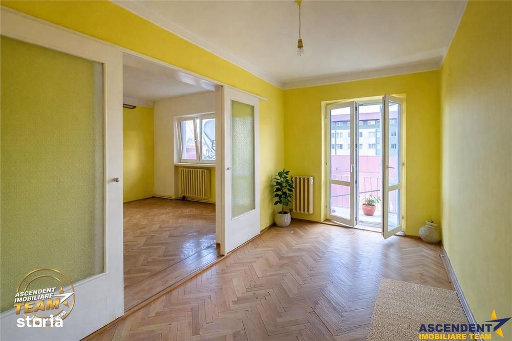 FILM:Apartament cu 4 camere,2 bai,2 balcoane,2 garaje,Targu Secuiesc,C