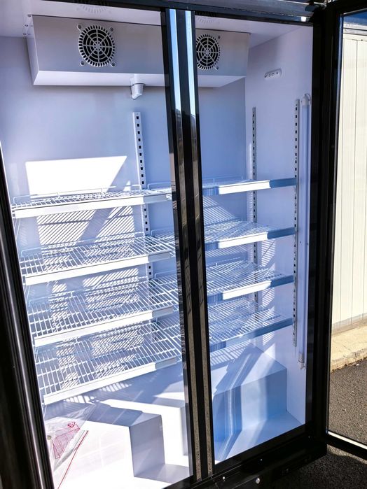 Хладилна витрина вертикална, 1000 литра SC-1000