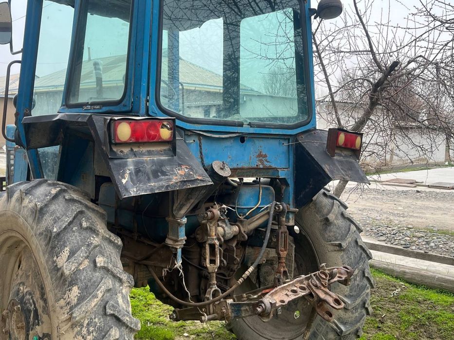 Traktor Belarus 80