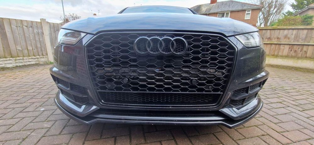 Emblema Audi pentru grila rs tip fagure
