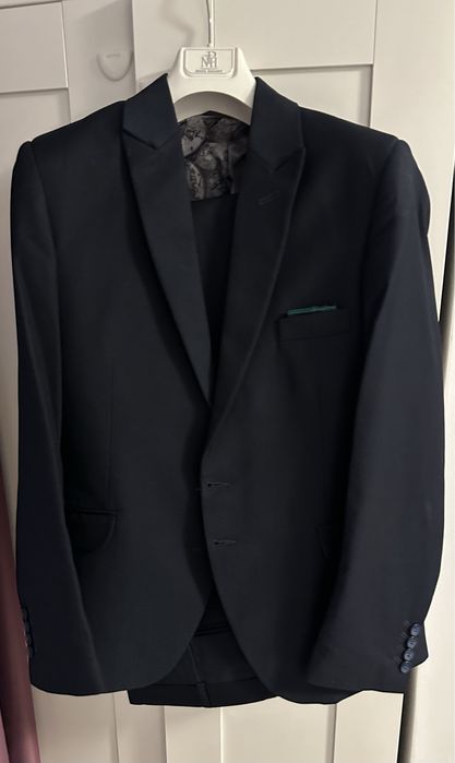 Vand costum barbatesc