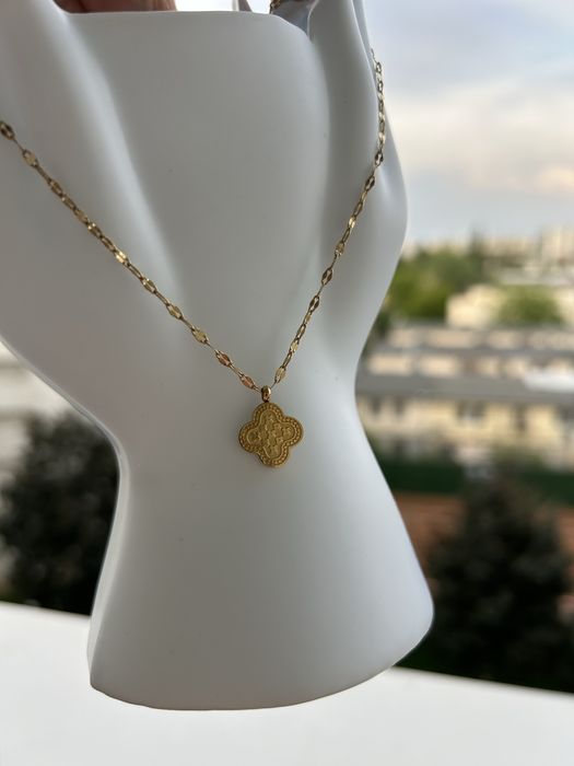 Vand lantisor Louis Vuitton