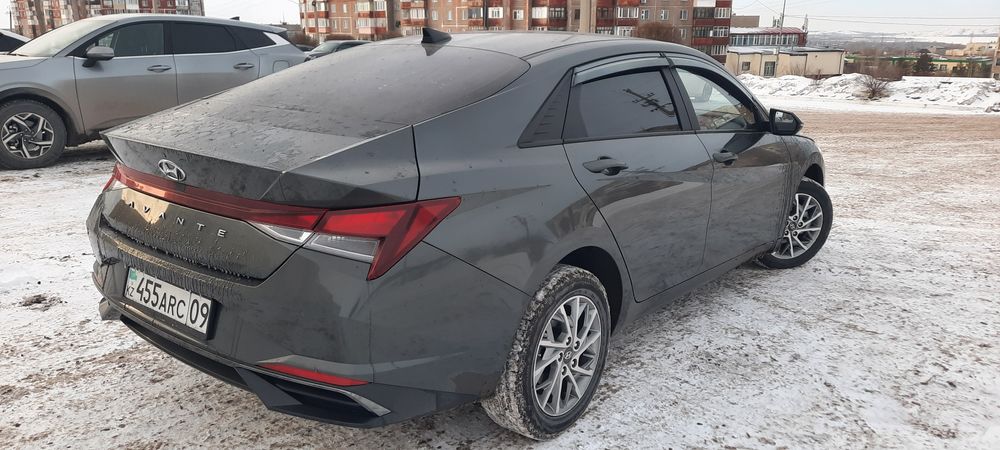 Хендай элантра.        .