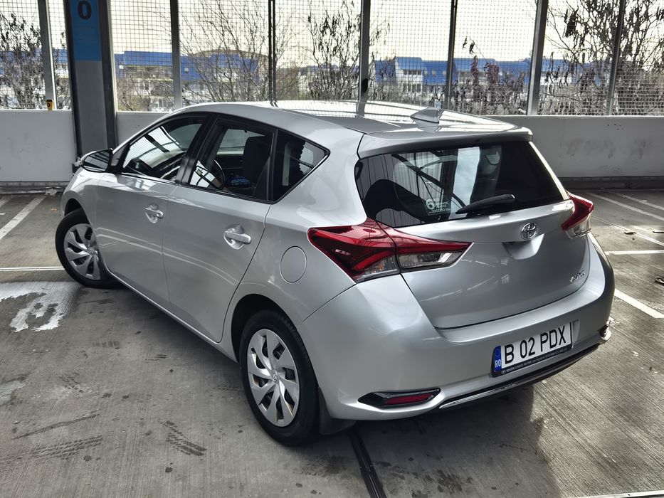 Toyota Auris 2017 euro 6  benzina automata