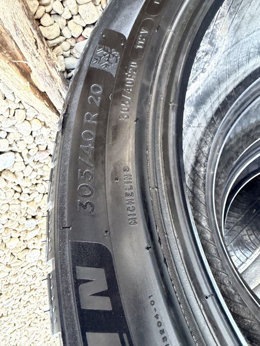 275/45,20,305/40 ,20 Amvelope de iarna Michelin,dot 2020
