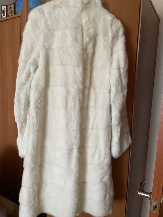 Белая норка шикарная