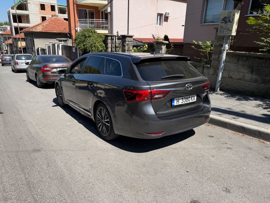 Тойота Авенсис 2.0i 152hp sport pack