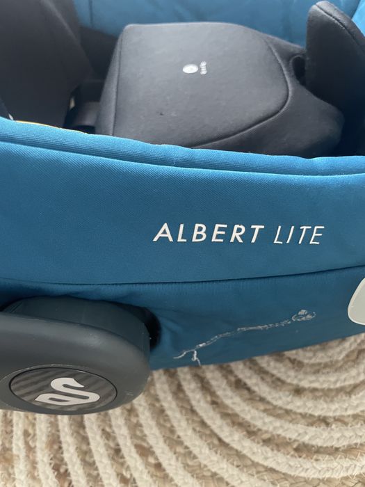 Swandoo Albert Lite столче за кола