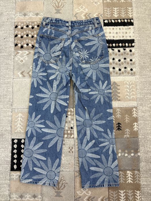 Blugi jeans largi cu imprimeu floral eleganti cu talie inalta