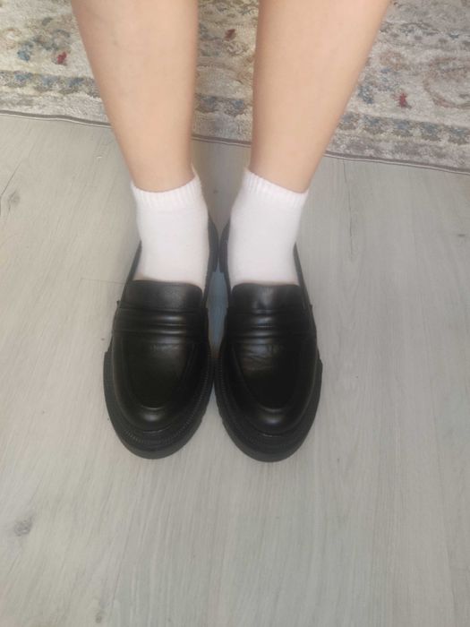 Кожаные лоферы 36,5 размер