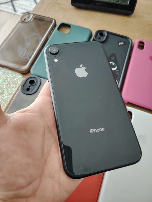 vand iphone xr 64 gb