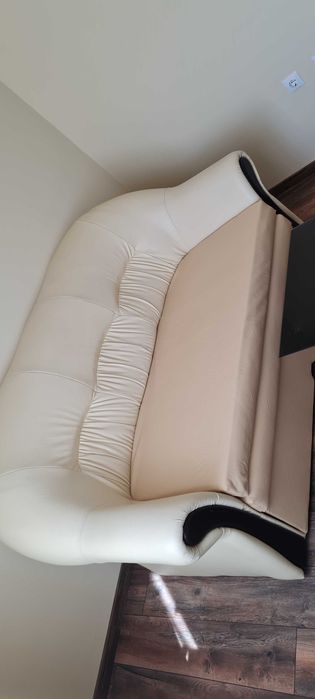 vand mobiler pentru living, fotolii