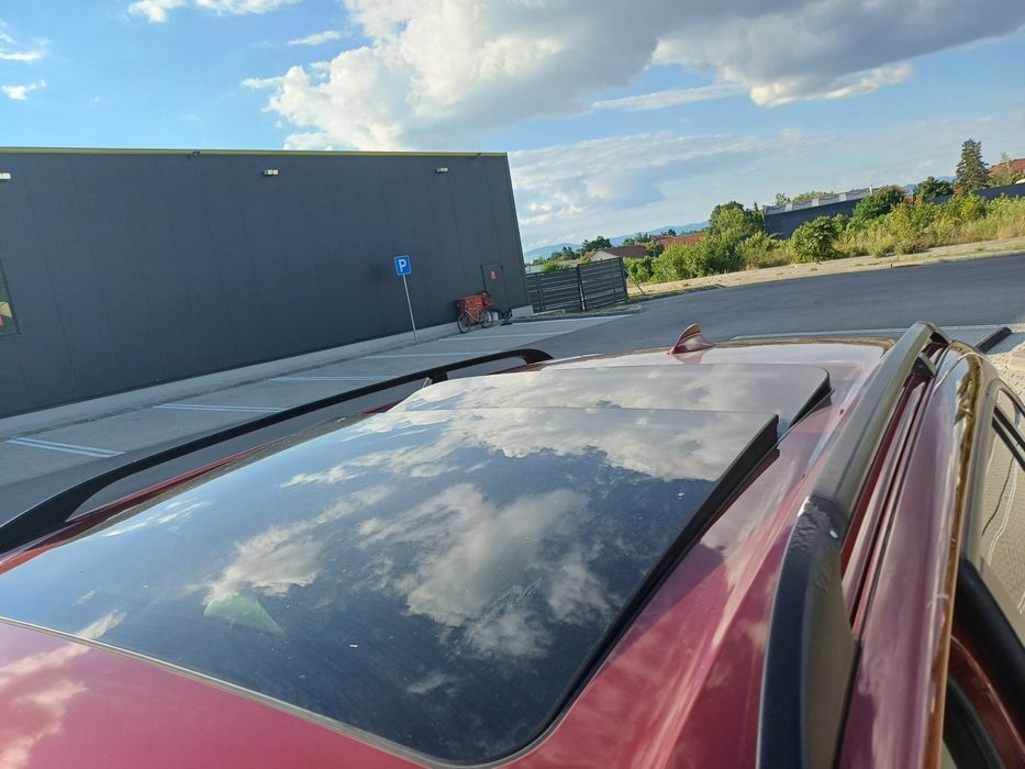 Продава се БЕНЗИН -ГАЗ  2009г 7 места!!!