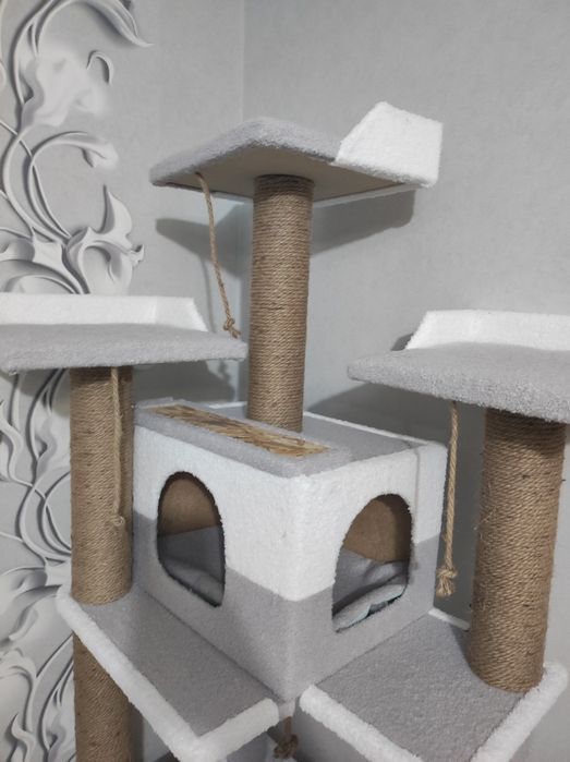 Продам домик для котов