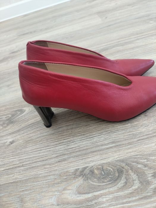 Продам 3 пары туфель