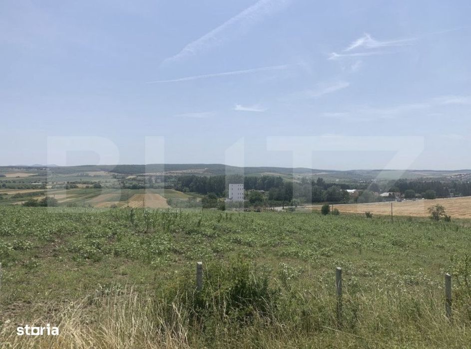 Teren extravilan, parcelat.