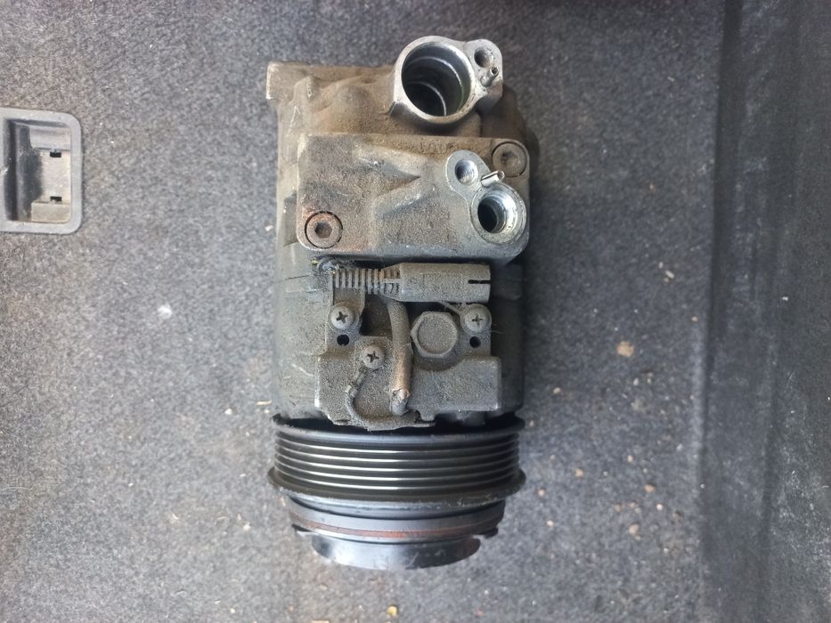Компрессор кондиционера  W202;W210