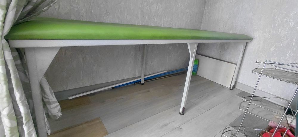 кушетка свтылады