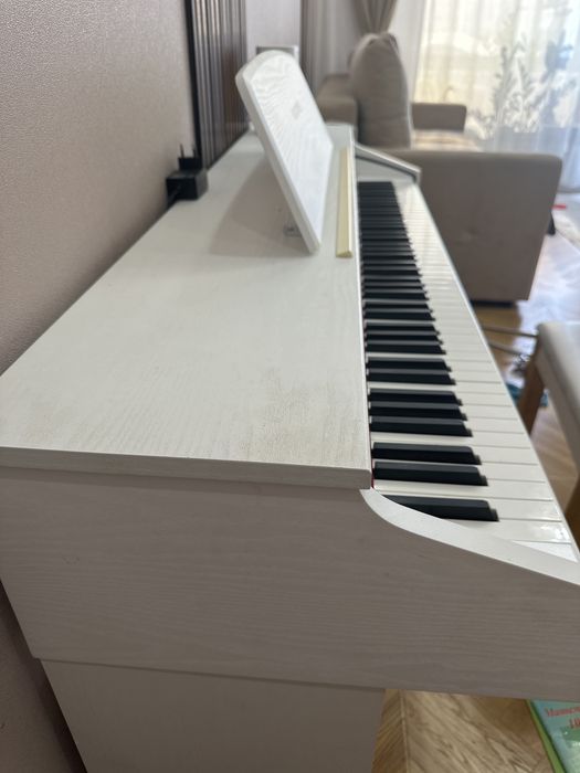 Срочно продам пианино