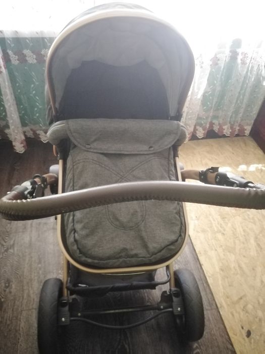 Коляска сатамын жағдай жақсы 15000 Теңге