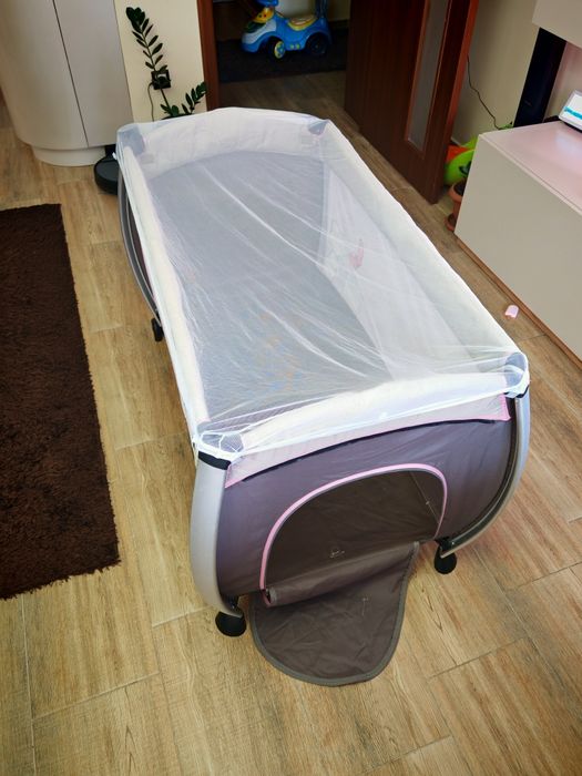 Бебешка кошара сгъваема на 2 нива + подарък